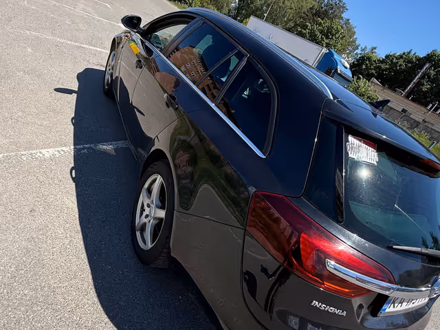 Opel Insignia - фото 2