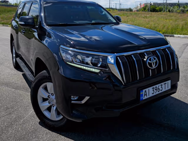 Toyota Land Cruiser Prado - фото 1