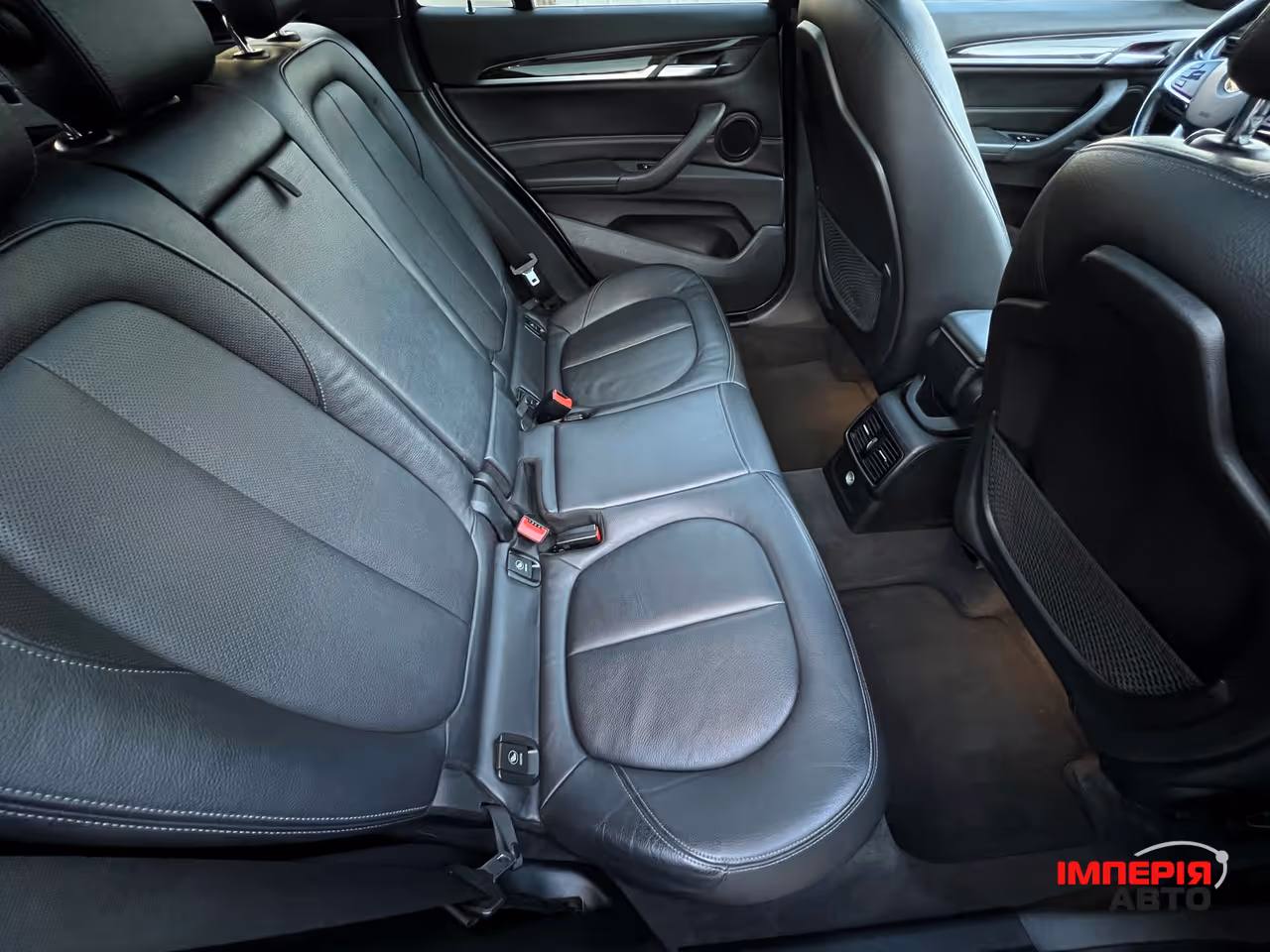 BMW X1 - фото 7