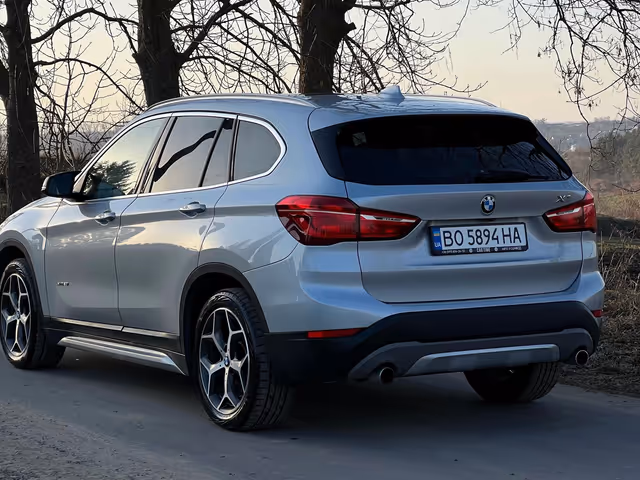 BMW X1 - фото 4
