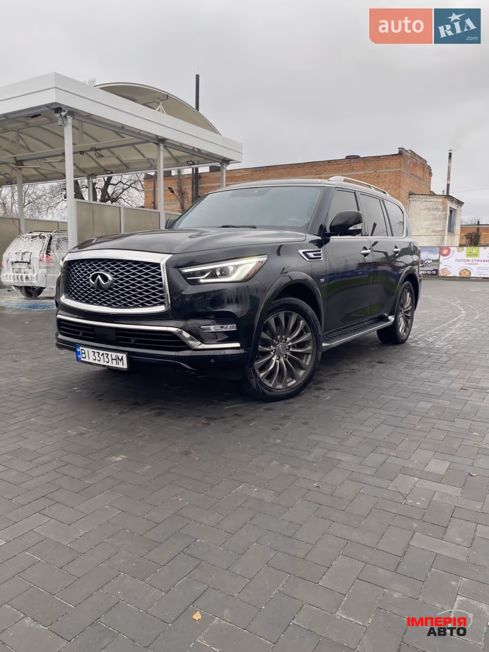 Infiniti QX80 - фото 1