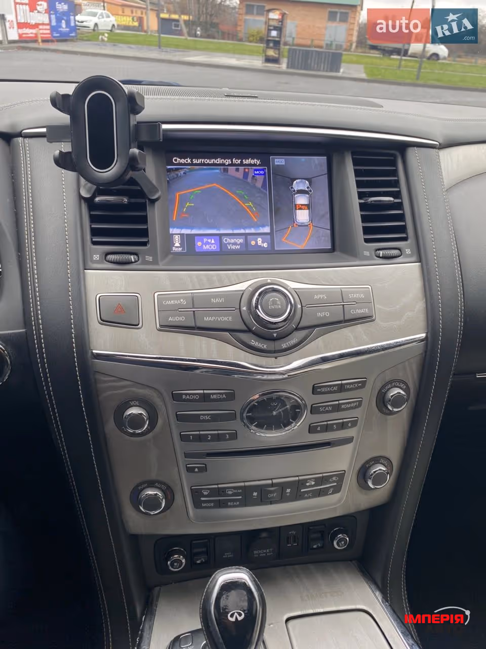 Infiniti QX80 - фото 10