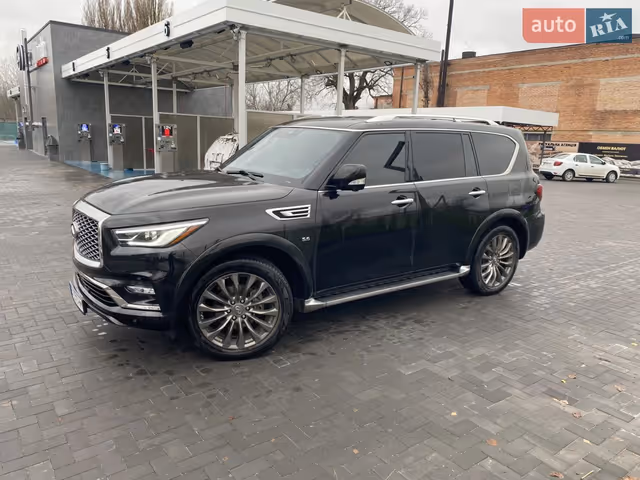 Infiniti QX80 - фото 2