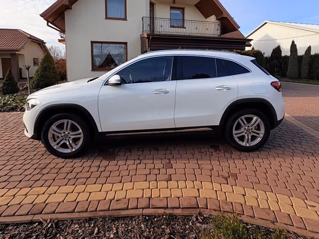 Mercedes-Benz GLA - фото 4