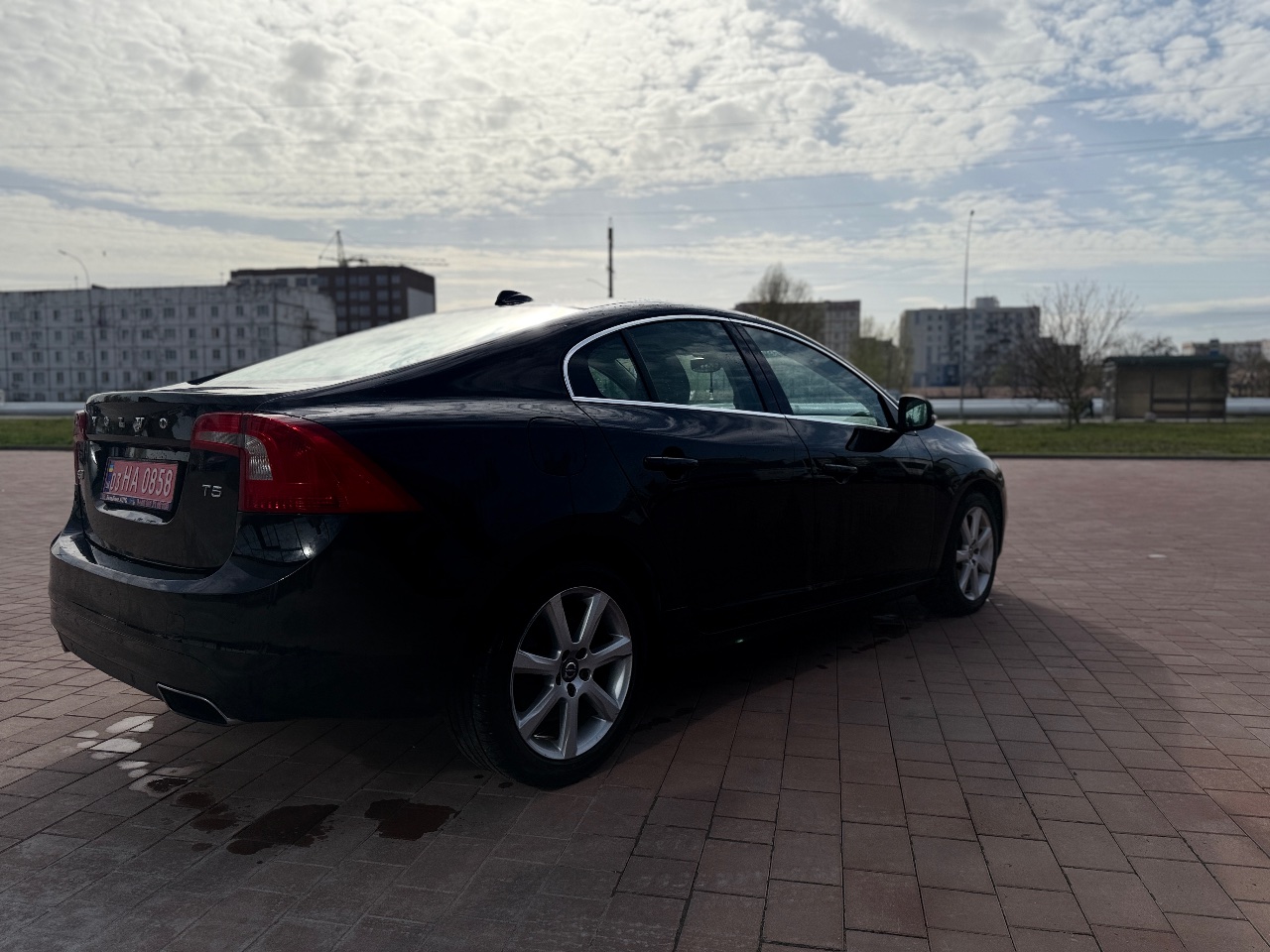 Volvo S60 - фото 2