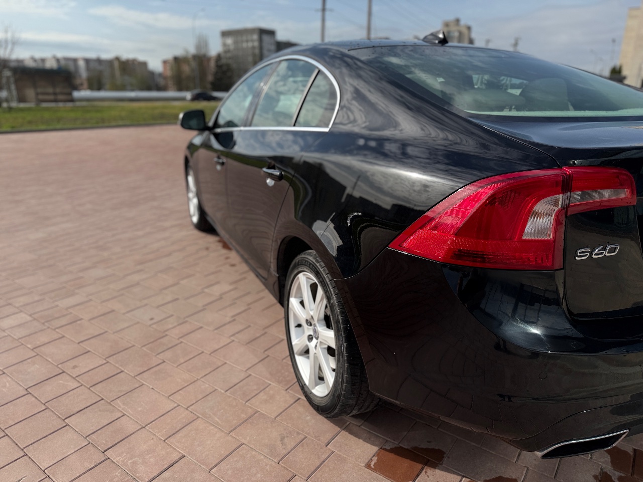 Volvo S60 - фото 7