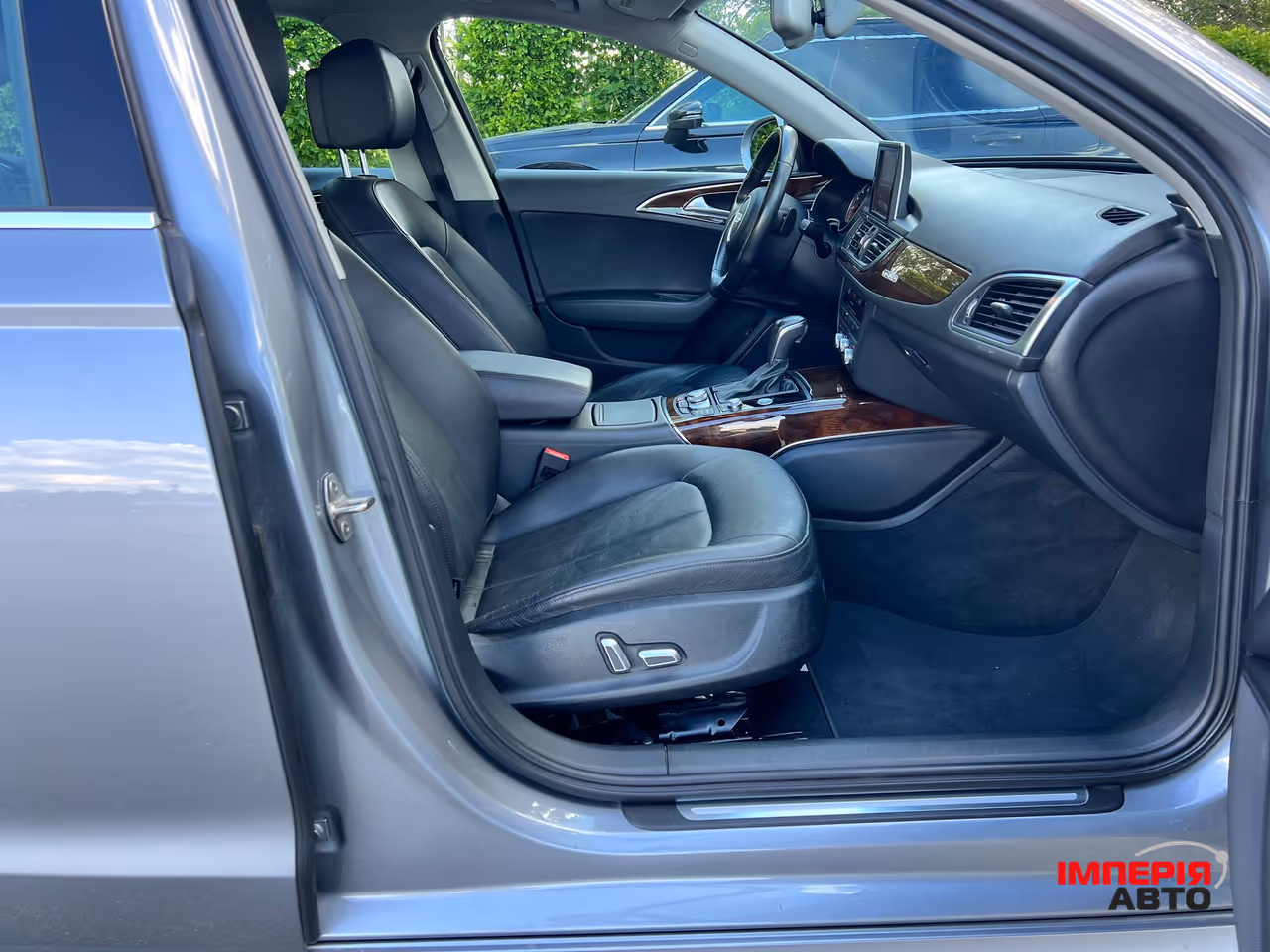 Audi A6 - фото 18
