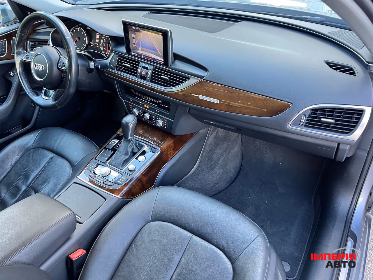 Audi A6 - фото 19