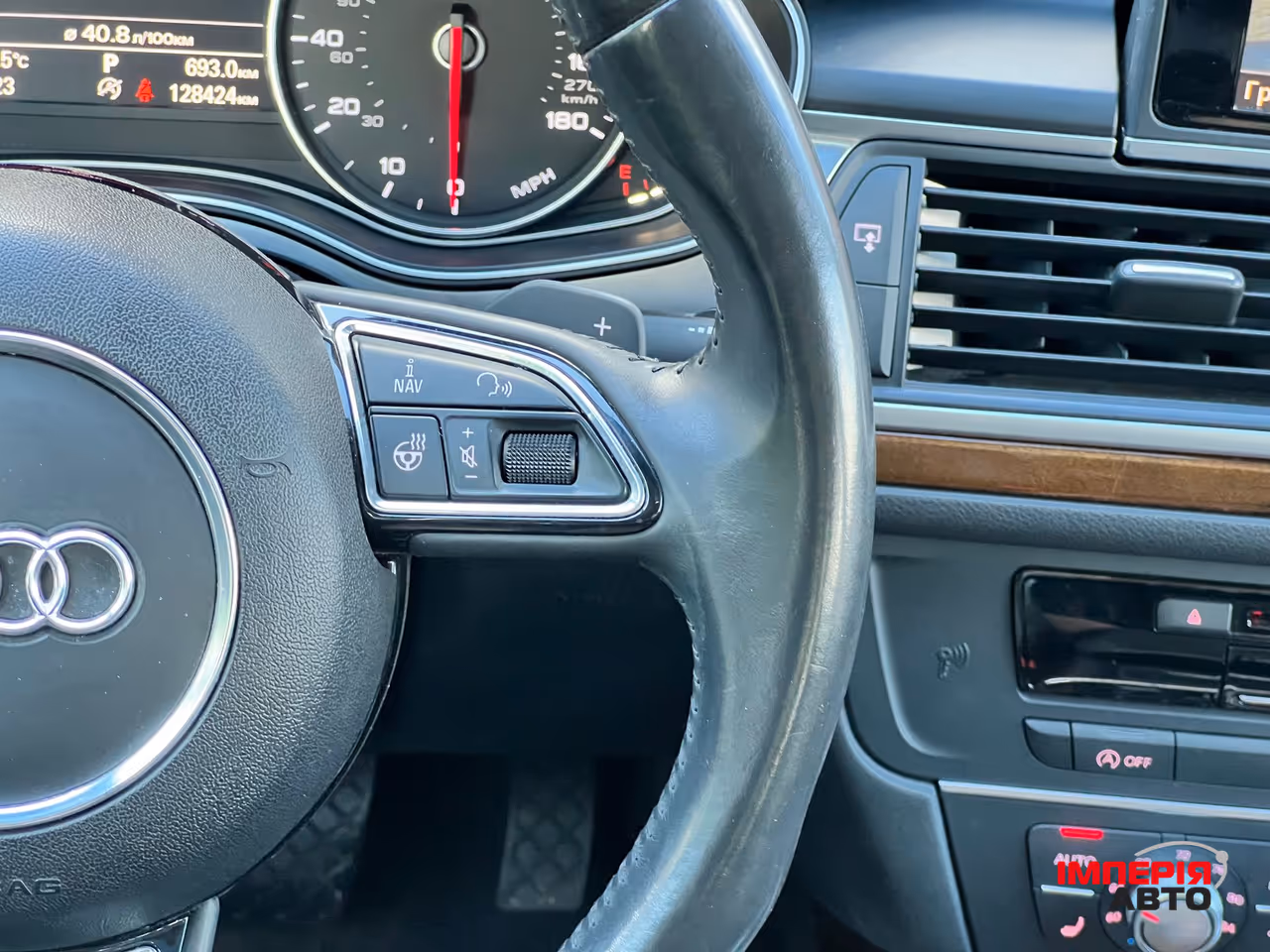Audi A6 - фото 23