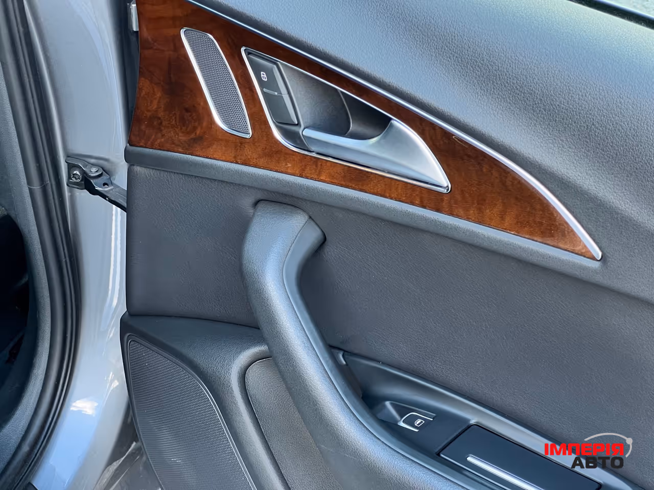Audi A6 - фото 14