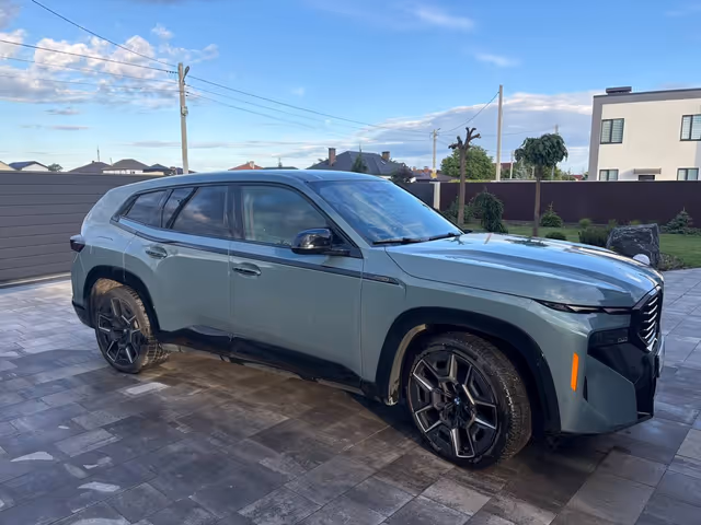 BMW XM - фото 4