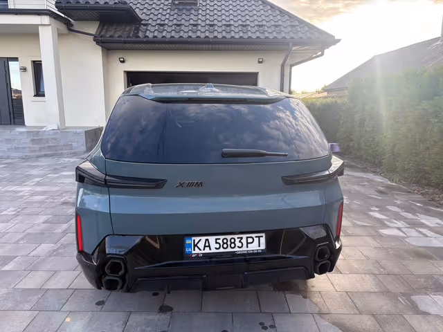 BMW XM - фото 2