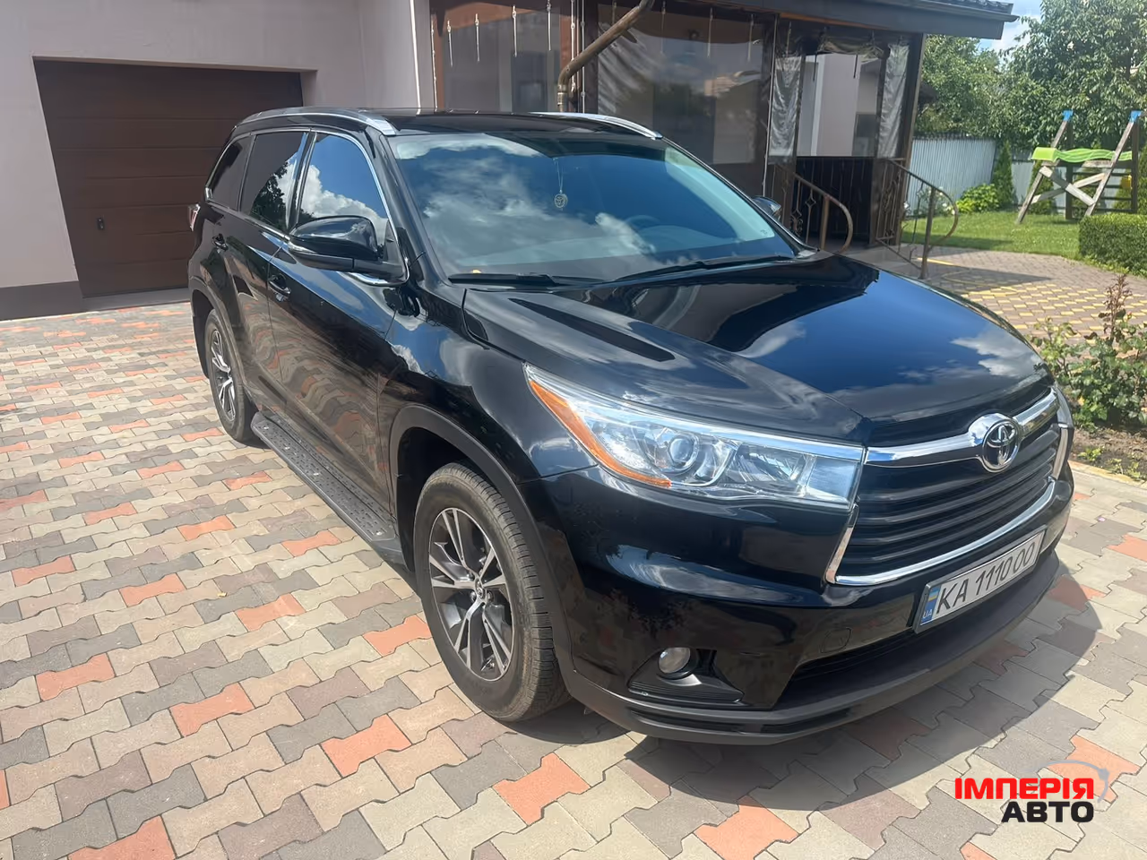 Toyota Highlander - фото 1