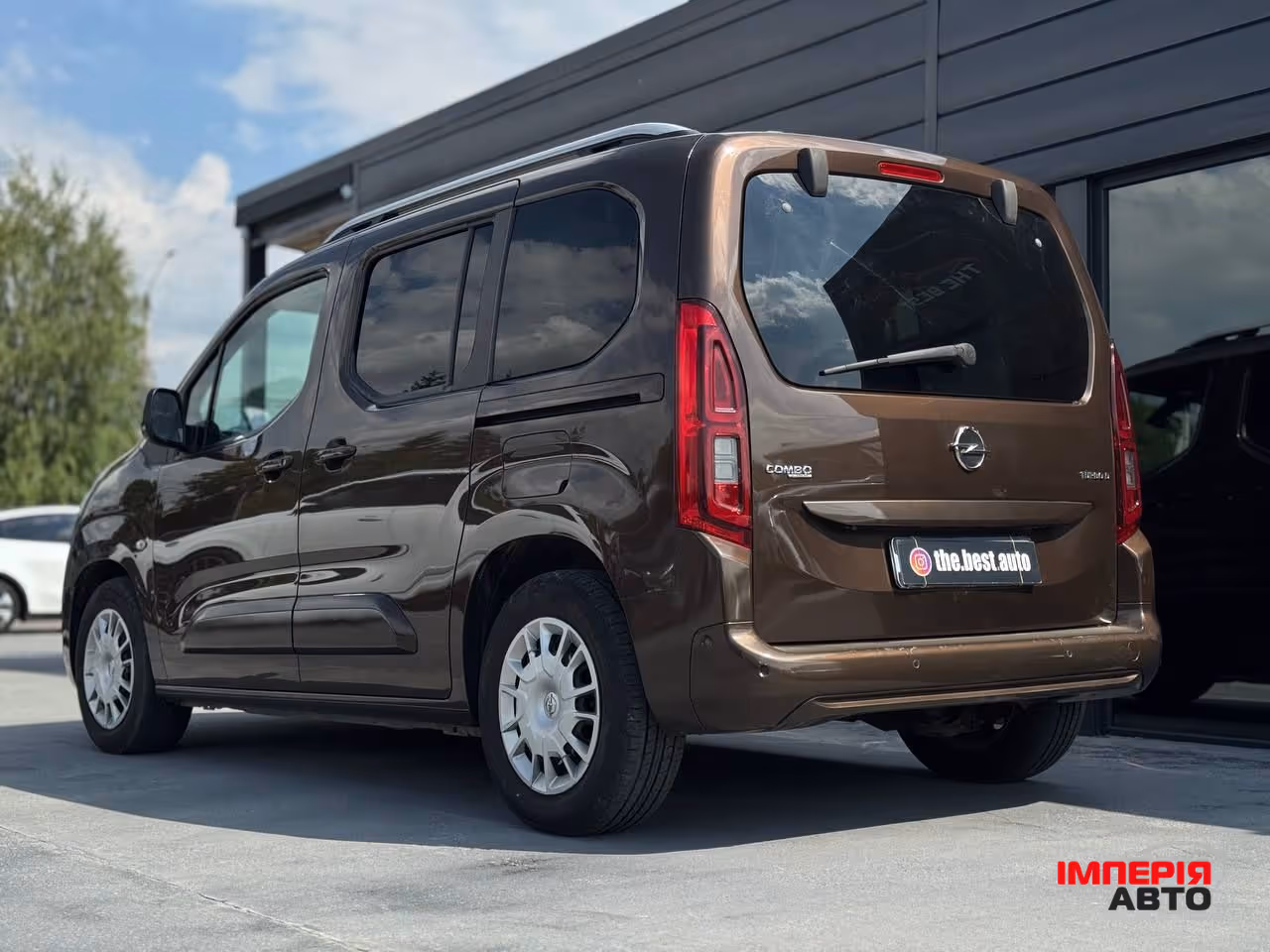 Opel Combo - фото 16