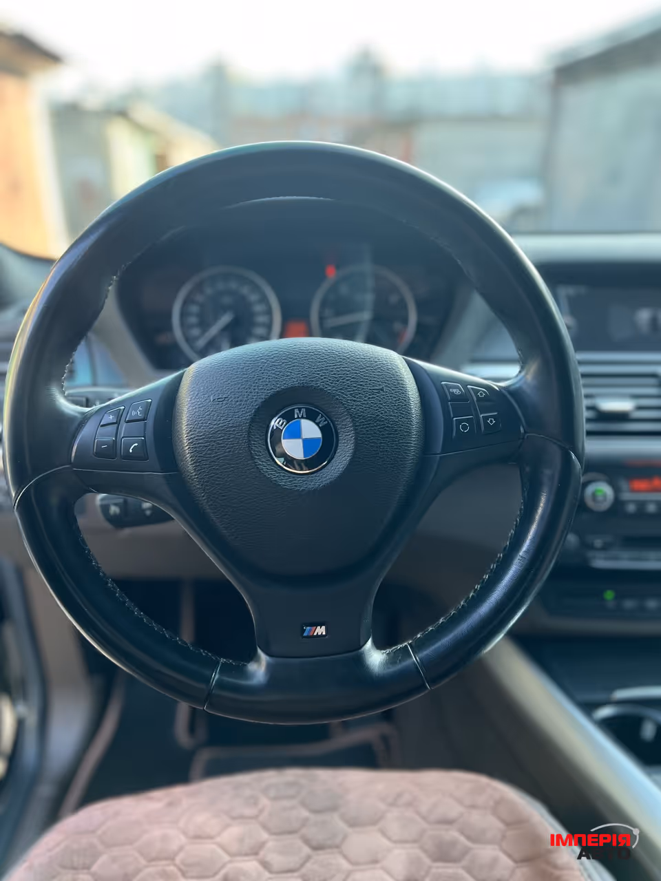 BMW X5 - фото 7