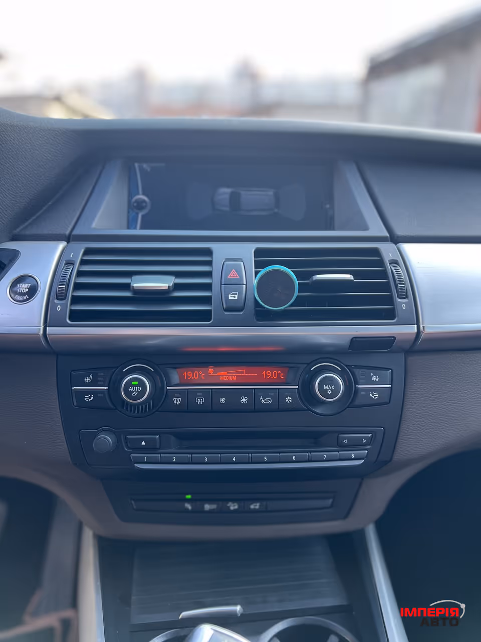 BMW X5 - фото 8