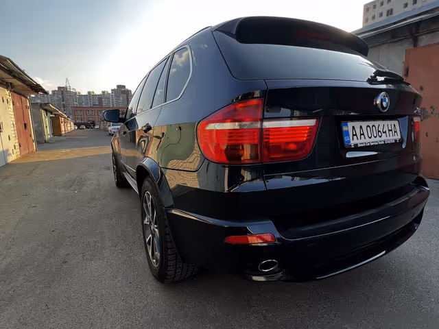 BMW X5 - фото 4