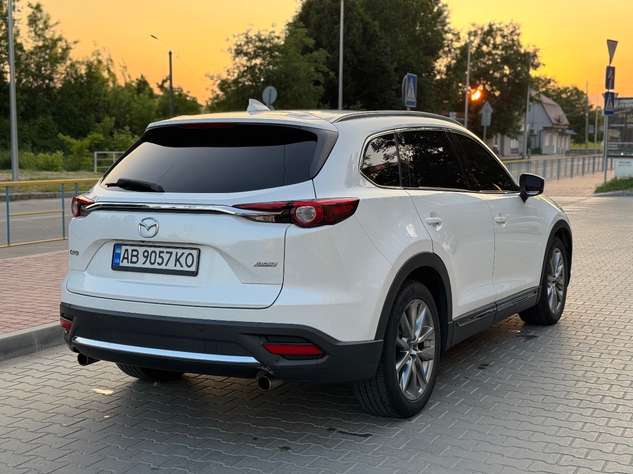 Mazda CX-9 - фото 8