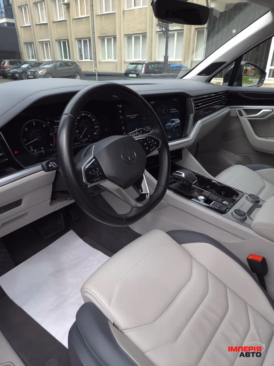 Volkswagen Touareg - фото 15