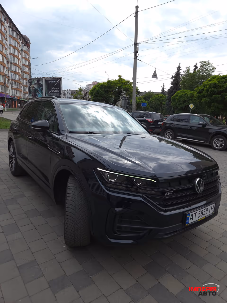 Volkswagen Touareg - фото 2