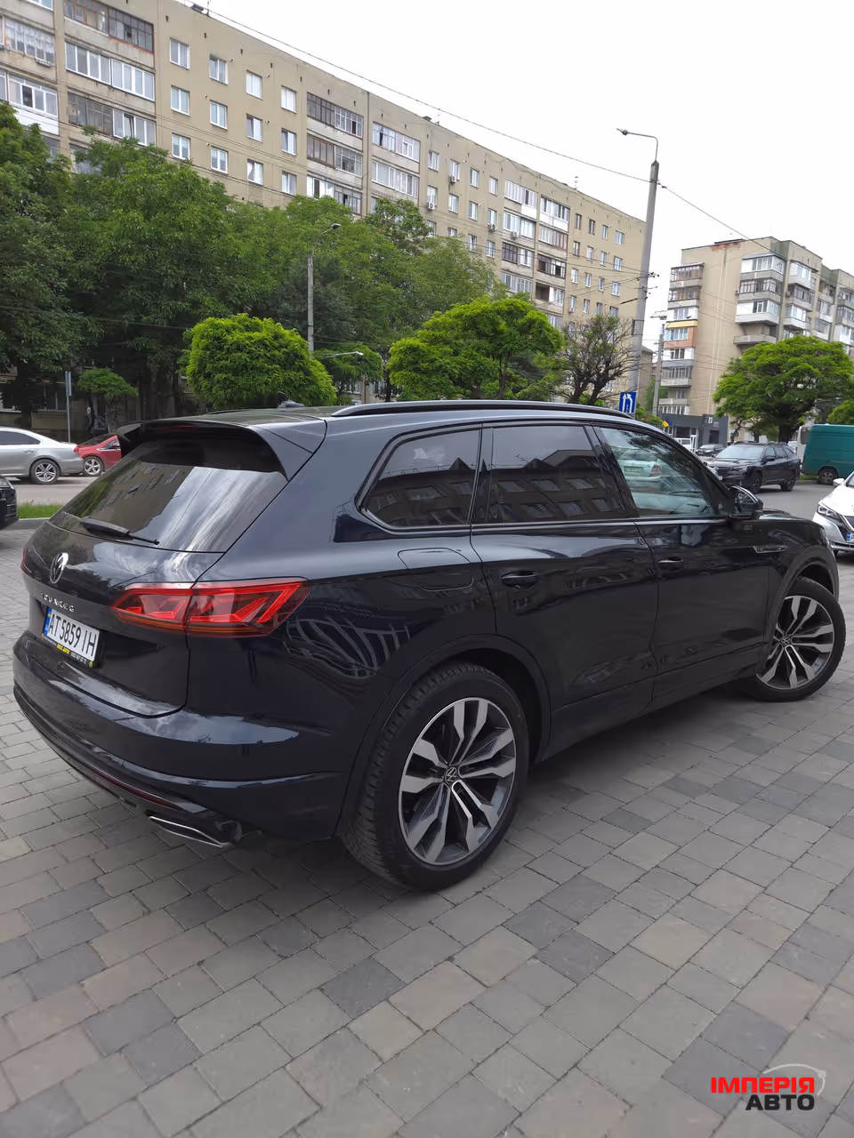 Volkswagen Touareg - фото 8