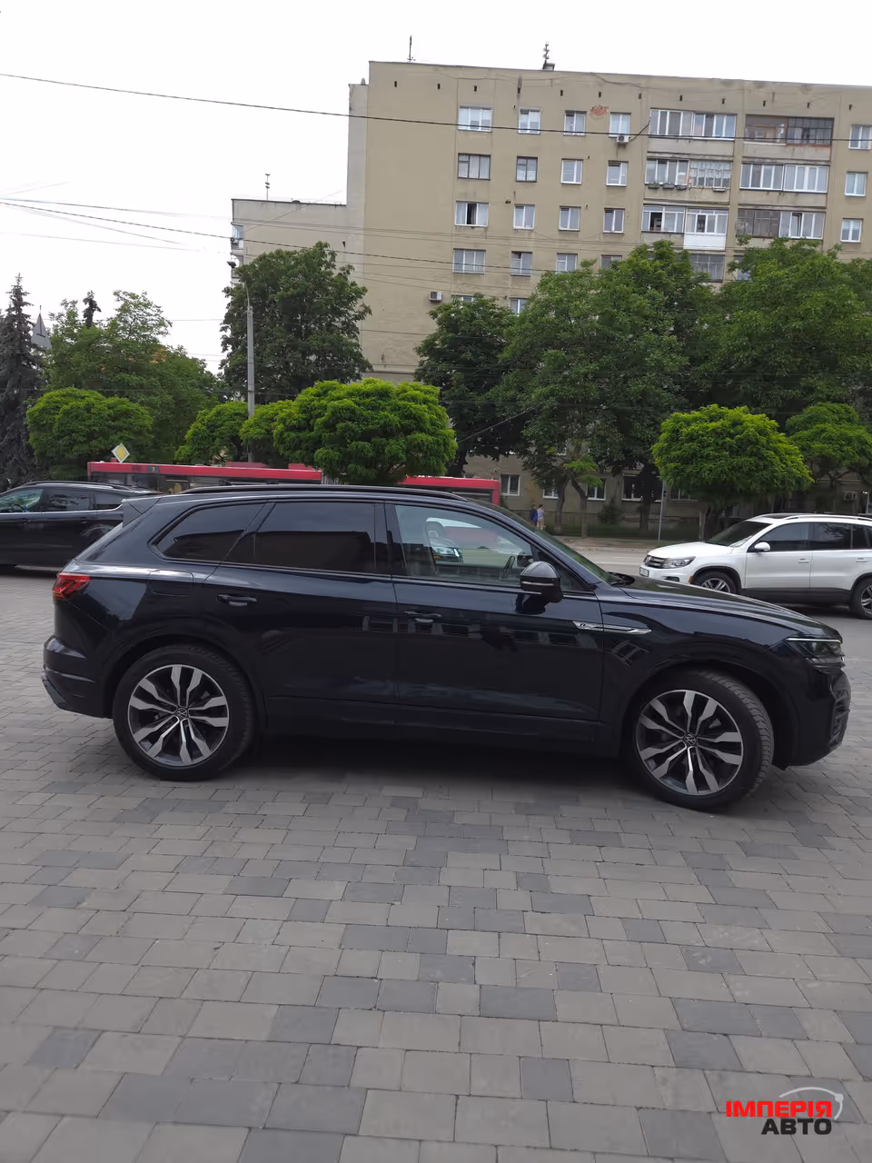 Volkswagen Touareg - фото 5