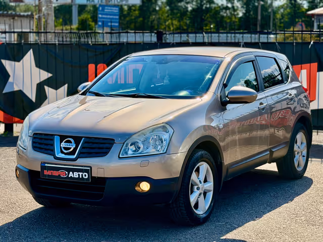 Nissan Qashqai - фото 1