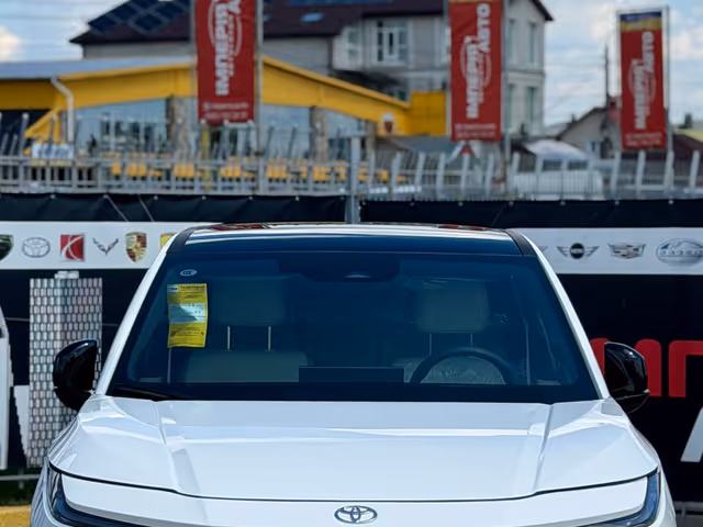 Toyota bZ3X - фото 2
