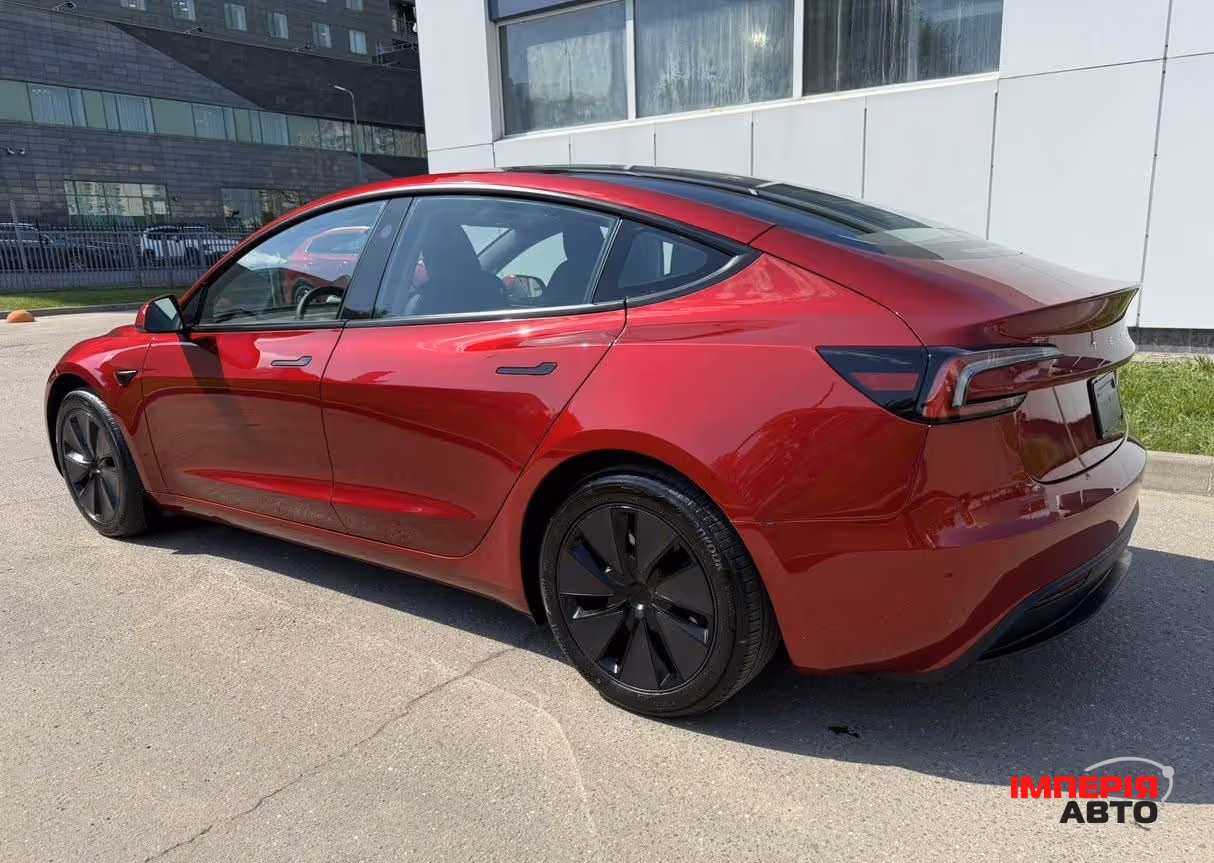 Tesla Model 3 - фото 5