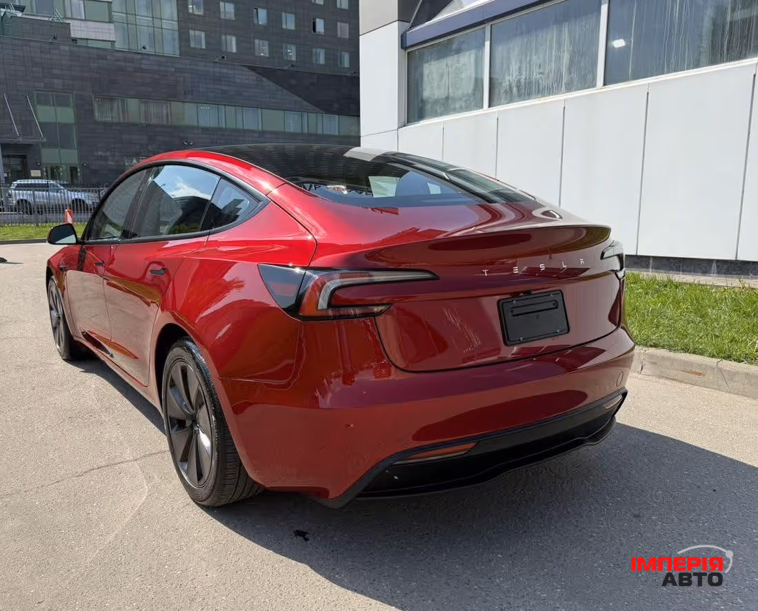 Tesla Model 3 - фото 7