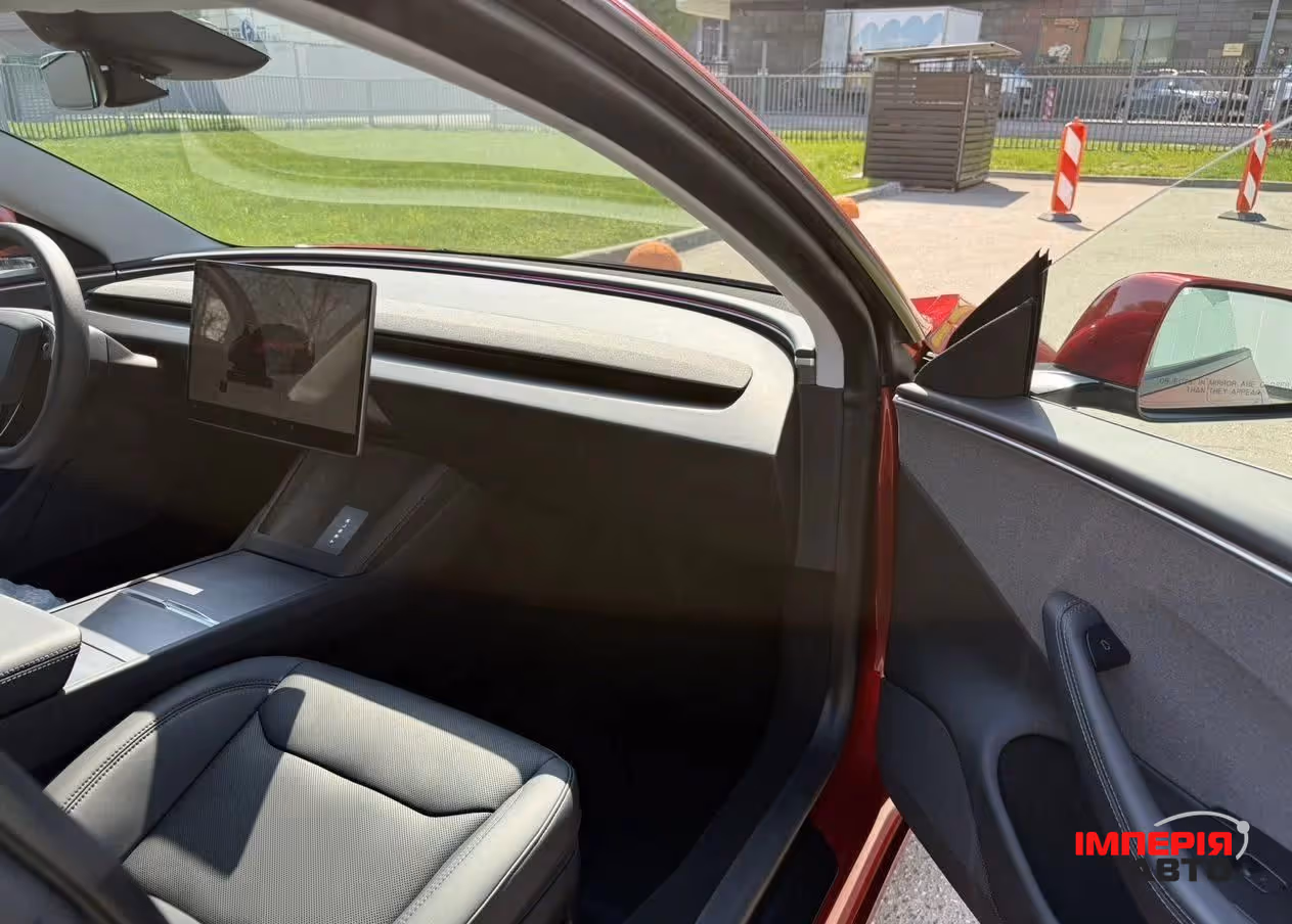 Tesla Model 3 - фото 17