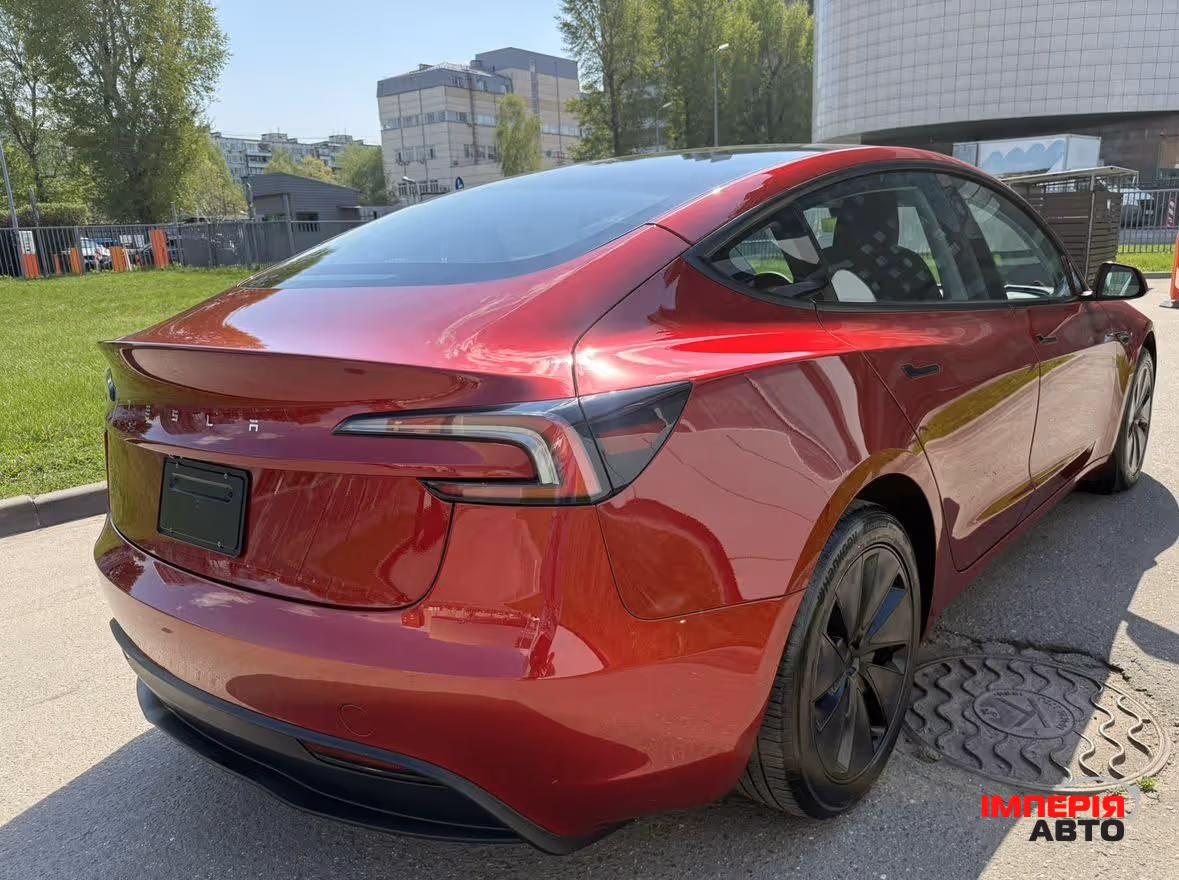 Tesla Model 3 - фото 14