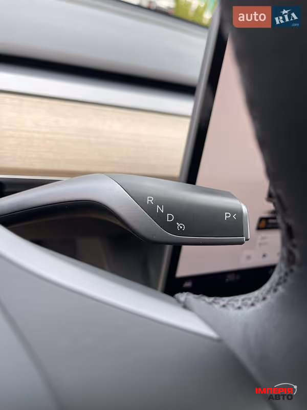Tesla Model Y - фото 25