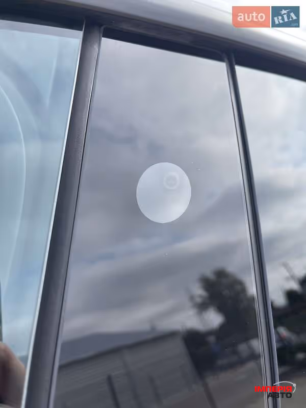 Tesla Model Y - фото 15