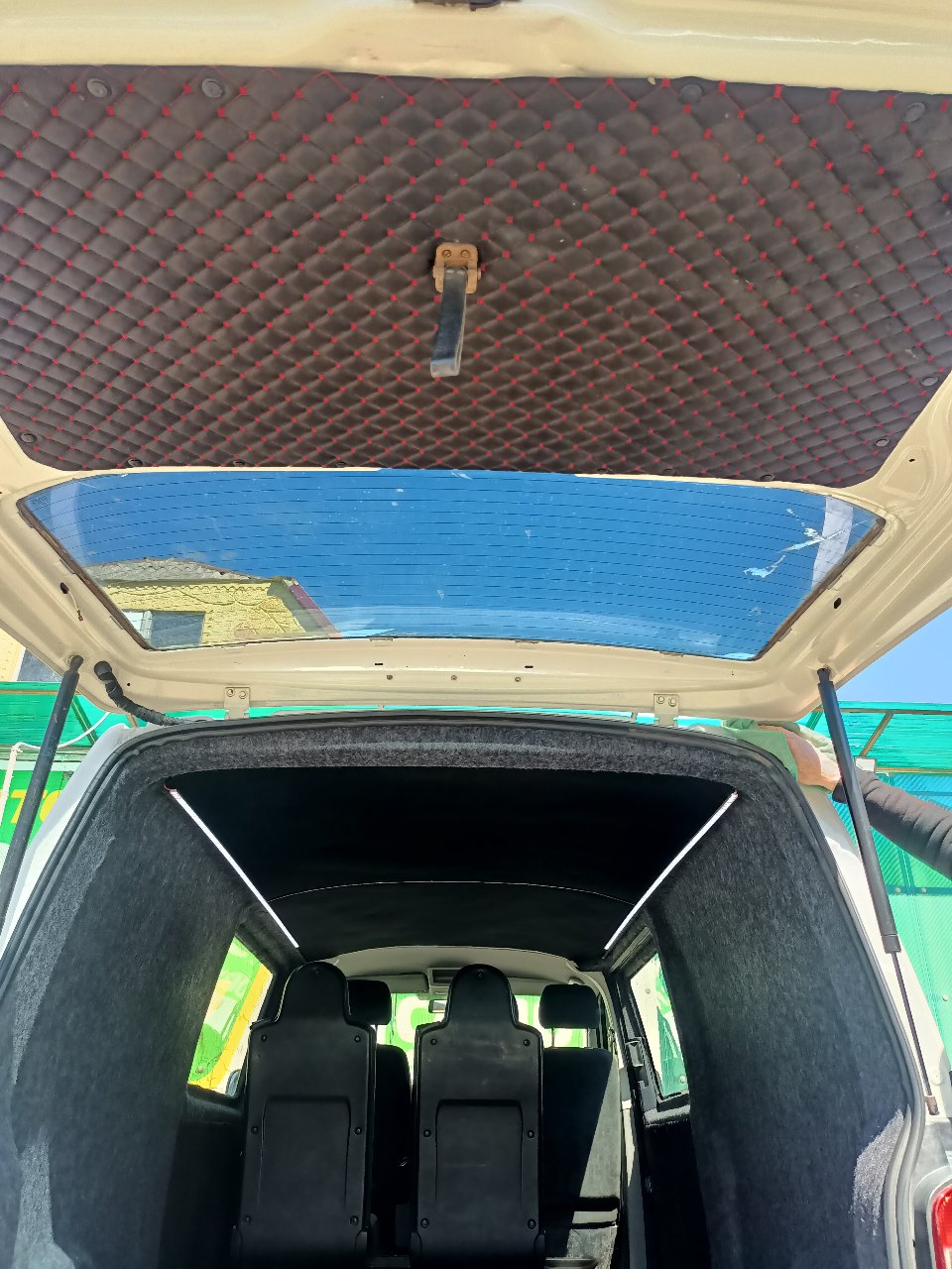 Volkswagen Transporter - фото 2