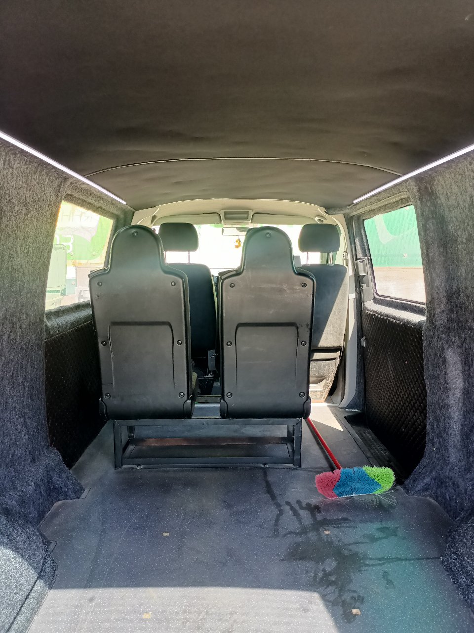 Volkswagen Transporter - фото 15