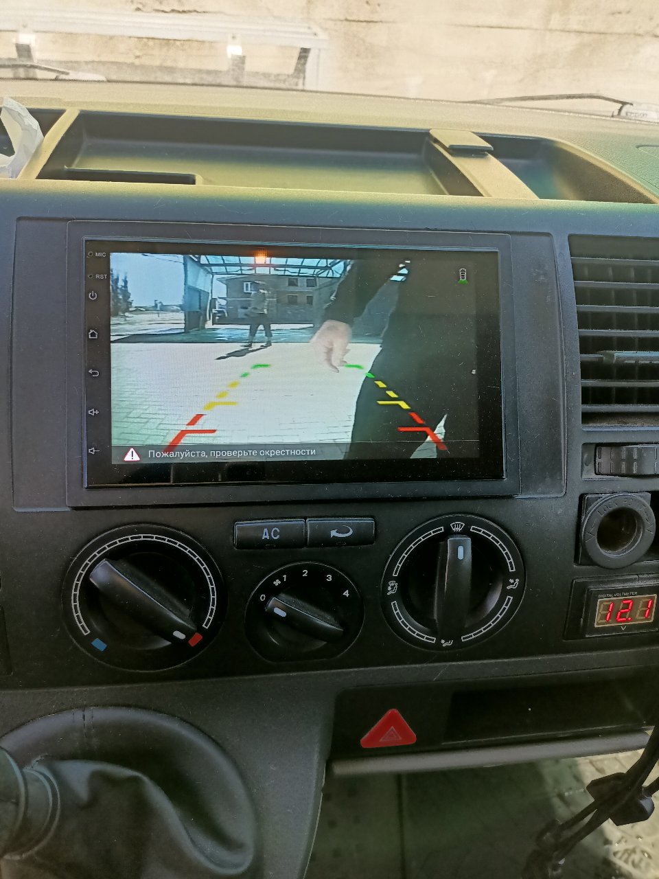 Volkswagen Transporter - фото 4