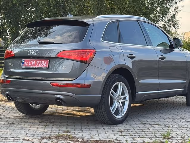Audi Q5 - фото 5