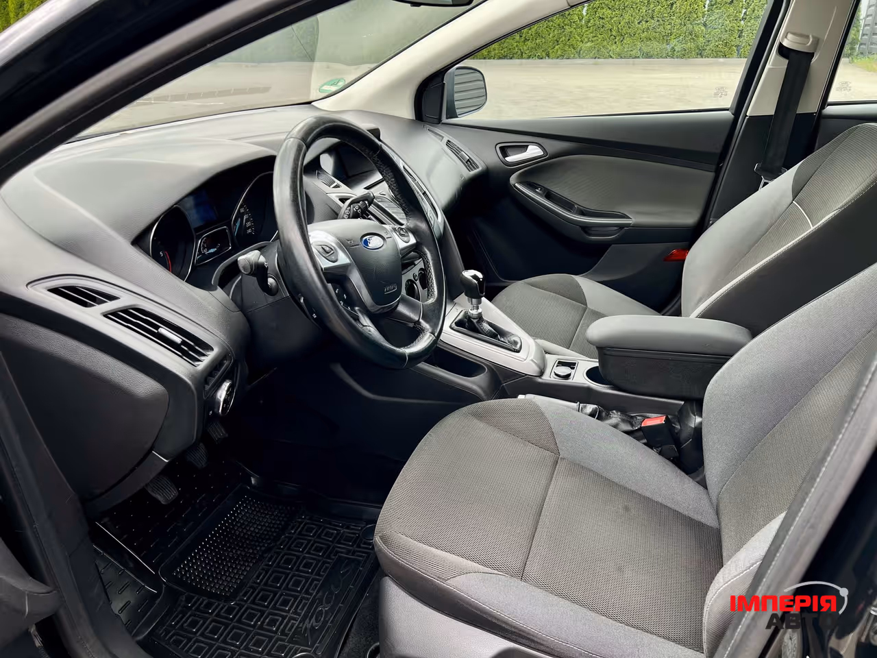 Ford Focus - фото 13