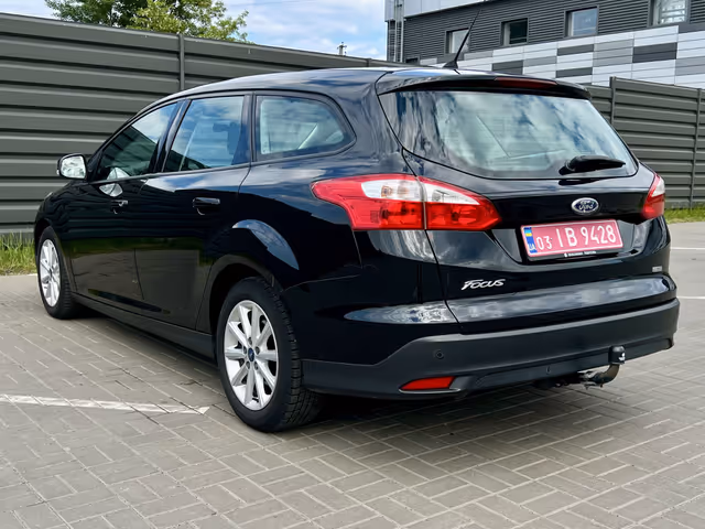 Ford Focus - фото 4