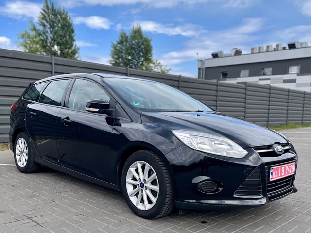 Ford Focus - фото 1