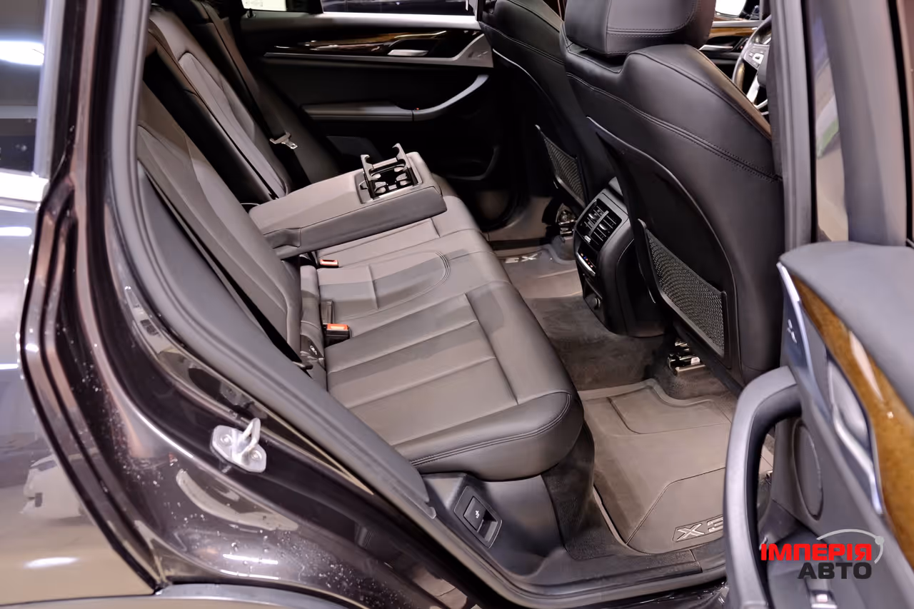 BMW X3 - фото 9