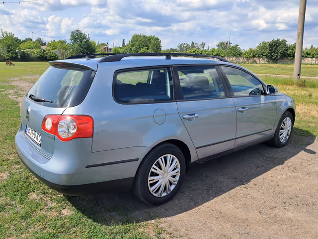 Volkswagen Passat - фото 3