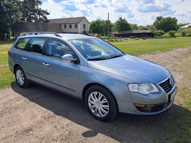 Volkswagen Passat - фото 1