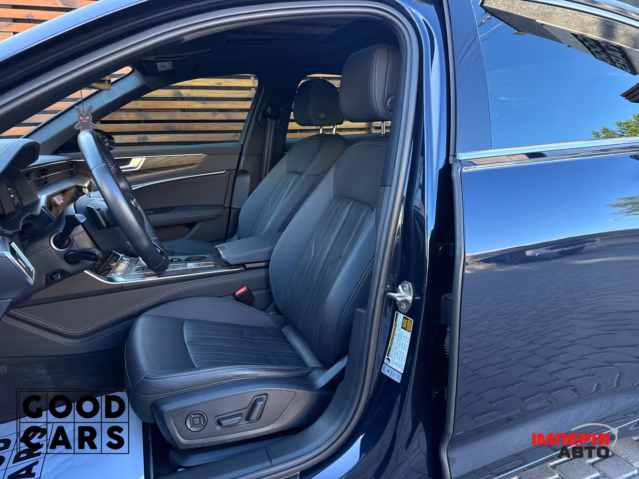 Audi A6 - фото 25