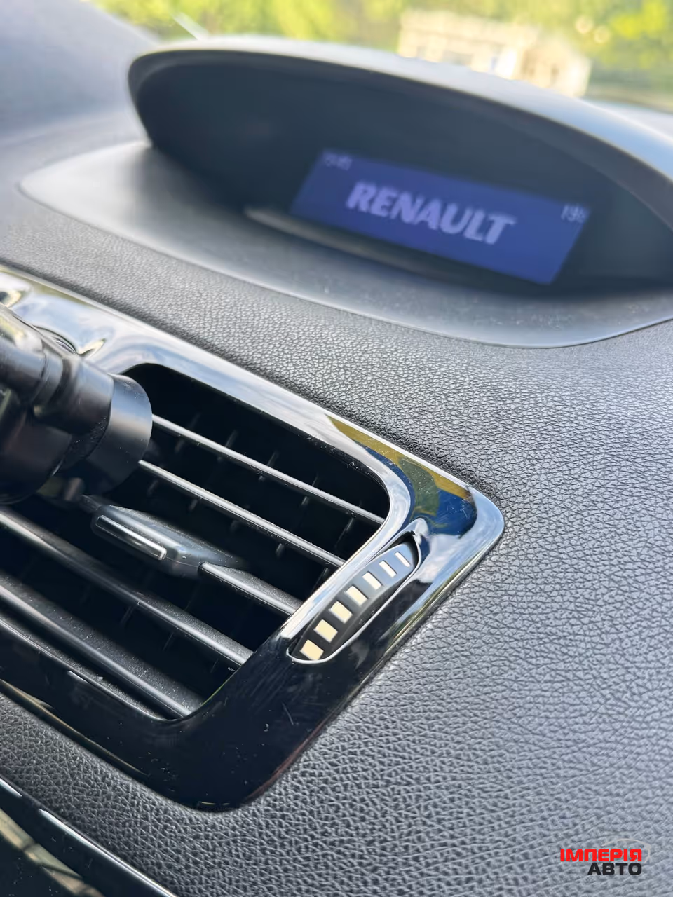 Renault Megane - фото 8
