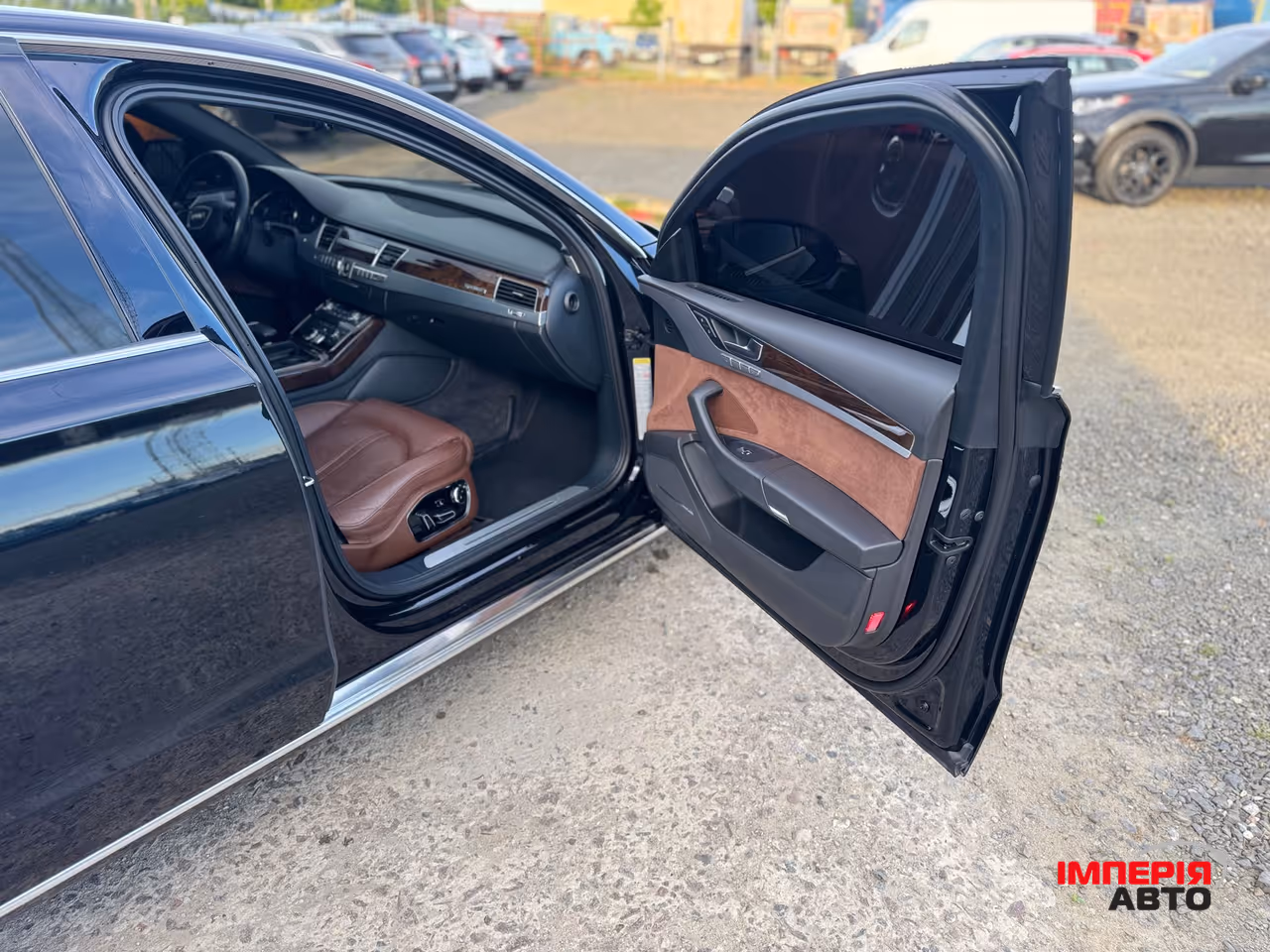Audi A8 - фото 34