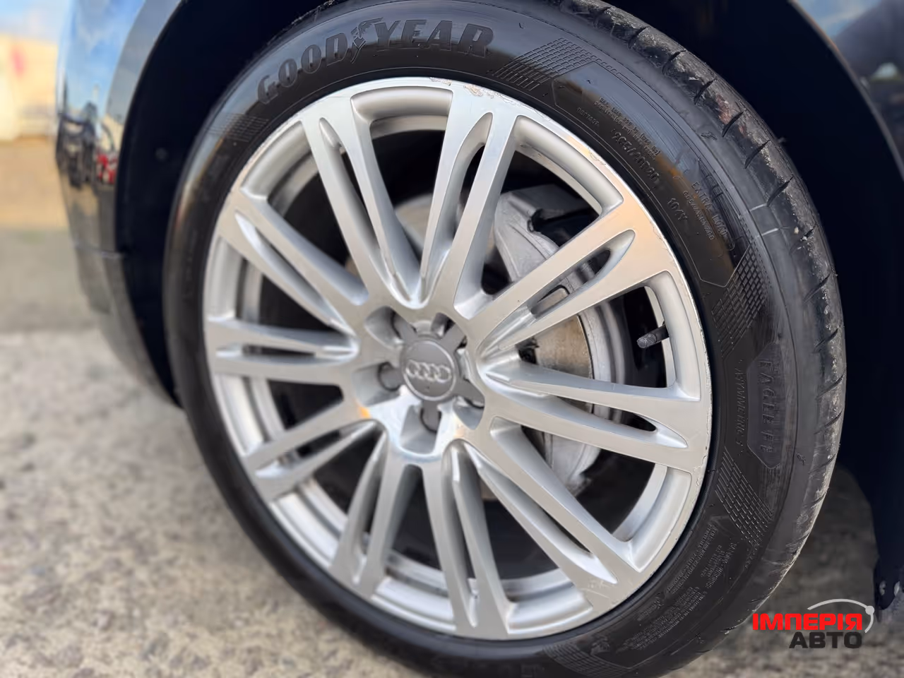 Audi A8 - фото 15