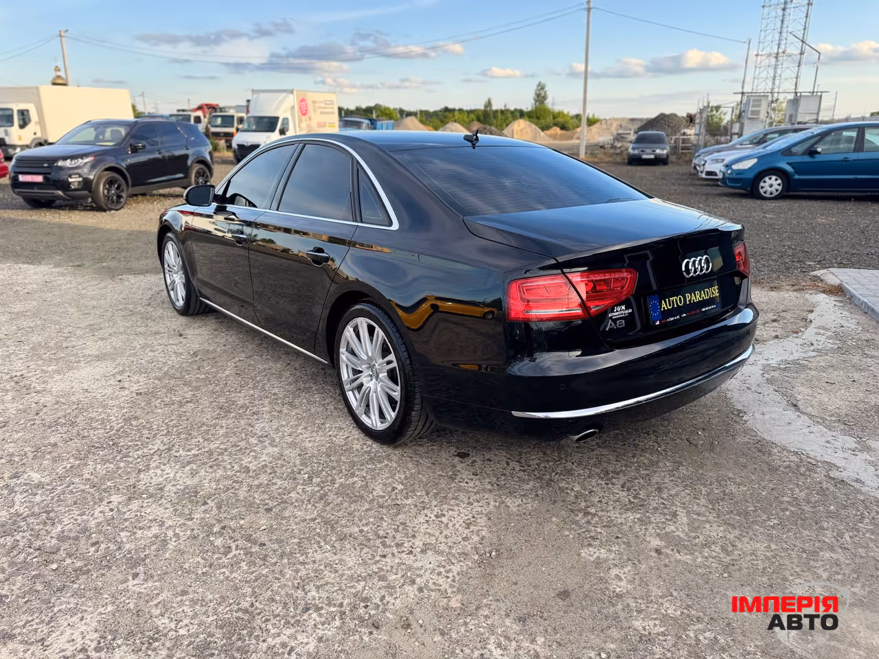 Audi A8 - фото 11