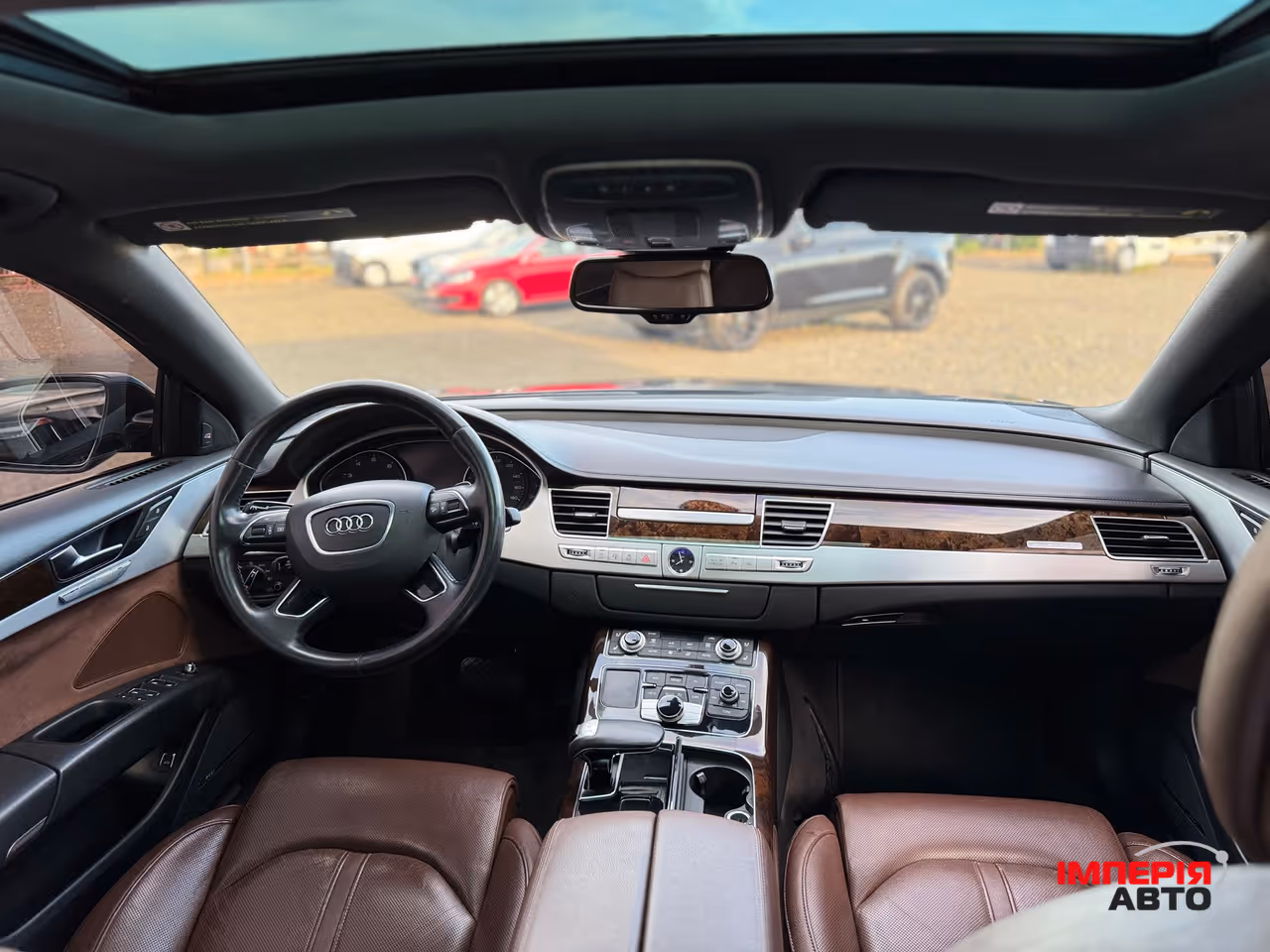 Audi A8 - фото 32